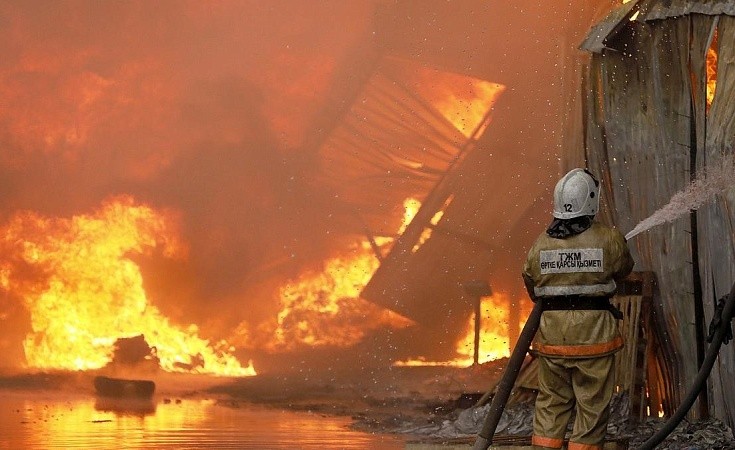 KMF помогла пострадавшим от пожара предпринимателям Талгара (Алматинская область)